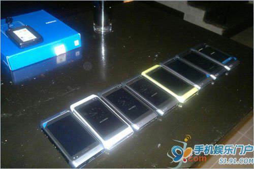 诺基亚N8白色版曝光 非常抢眼